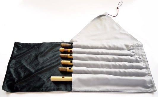 "Yubihakobi" (Fingering chart) Original roll-up style shinobue bag holds up to 6 shinobue